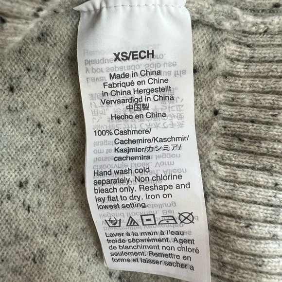 Madewell Donegal 100% Cashmere Roll-Trim Pullover Sweater in Light Grey, size XS - Picture 7 of 9